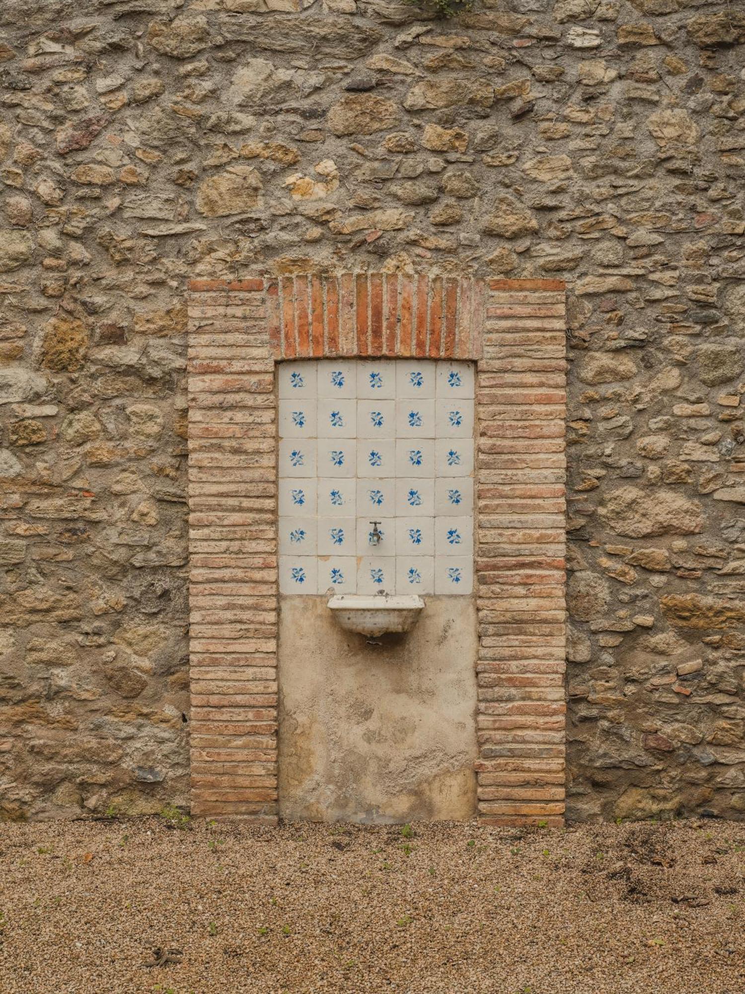 Deco - Casa Voltes Peratallada Exterior photo
